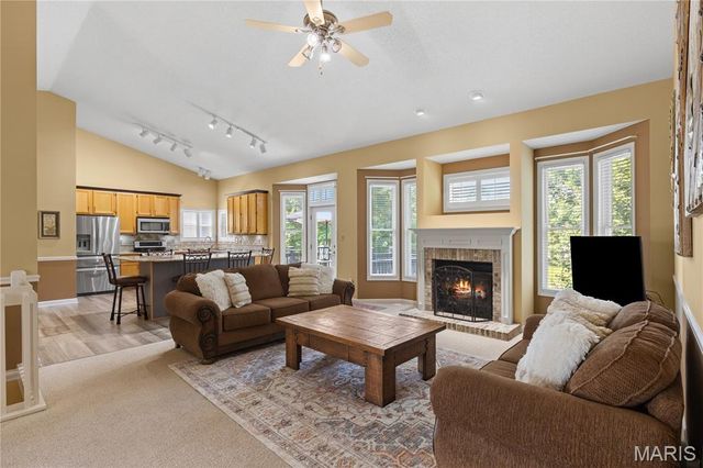 1404 Devonshire County Drive, Wentzville, MO 63385