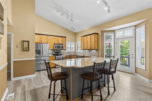 1404 Devonshire County Drive, Wentzville, MO 63385