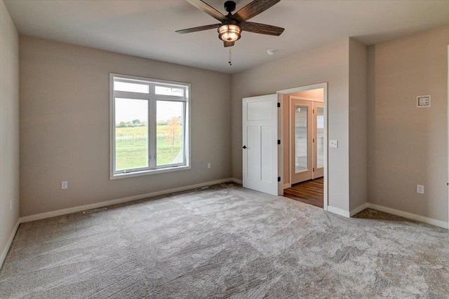 825 Vineyard Drive, Cambridge, WI 53523