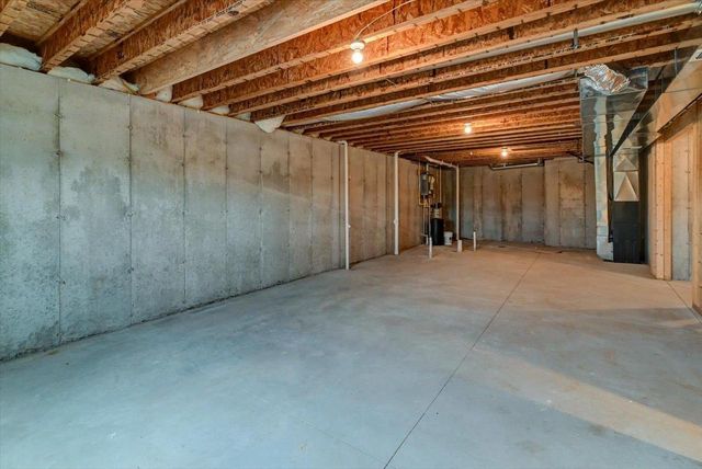 825 Vineyard Drive, Cambridge, WI 53523
