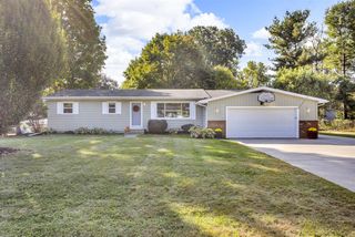 3033 John Glenn Drive, Jackson, MI 49201