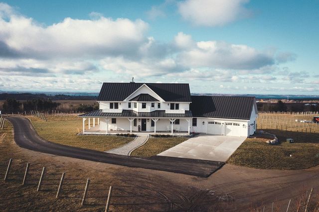 8062 Sayler Road, Acme Twp, MI 49690