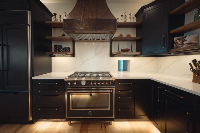 8062 Sayler Road, Acme Twp, MI 49690