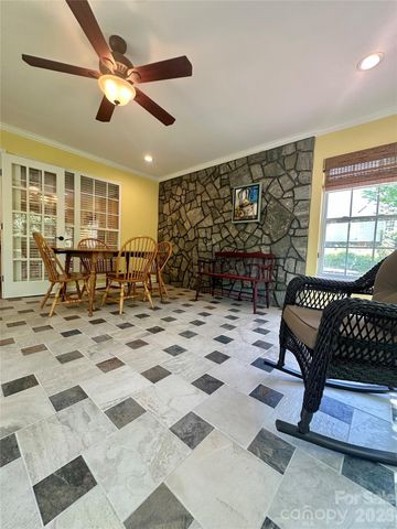 106 Old Willow Road, Mooresville, NC 28115