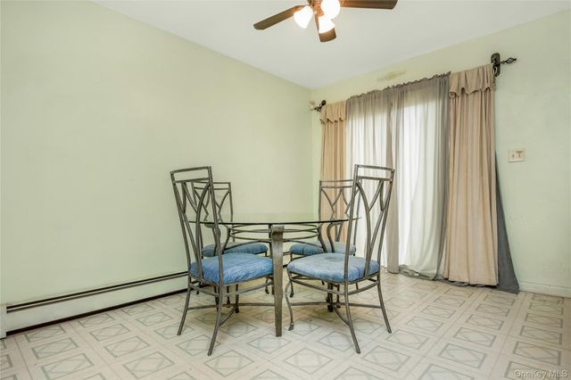 11 Holbrook Street, Bay Shore, NY 11706
