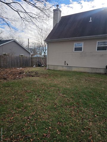 11 Holbrook Street, Bay Shore, NY 11706