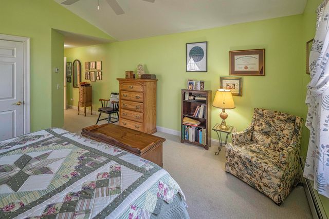 6 Roysann Way, Durham, NH 03824