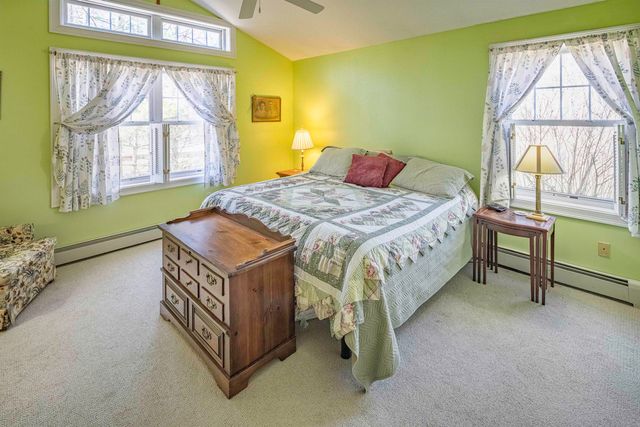 6 Roysann Way, Durham, NH 03824