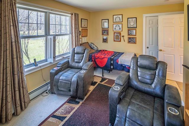 6 Roysann Way, Durham, NH 03824