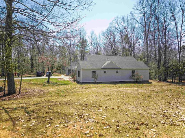 6 Roysann Way, Durham, NH 03824
