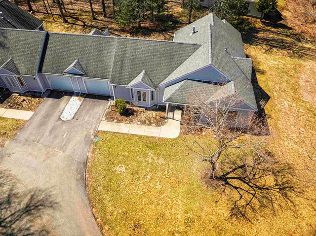 6 Roysann Way, Durham, NH 03824