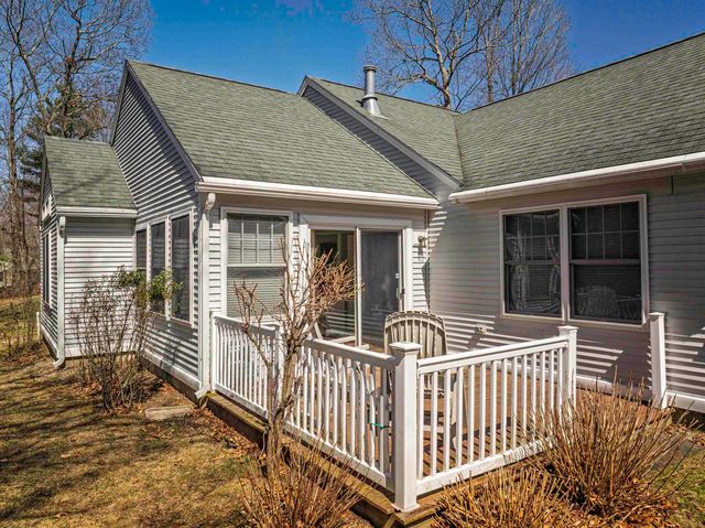 6 Roysann Way, Durham, NH 03824