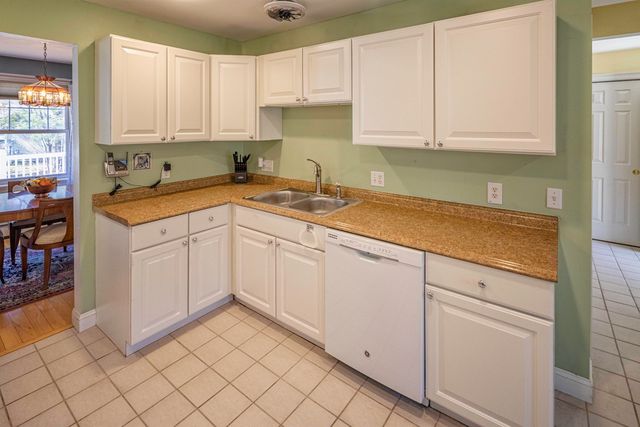 6 Roysann Way, Durham, NH 03824