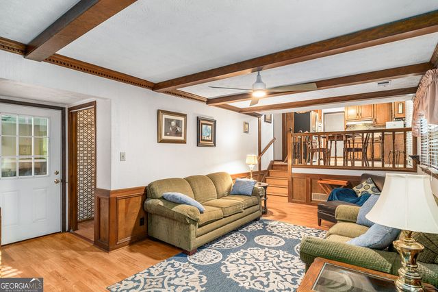 2252 Valley Creek Circle, Snellville, GA 30078