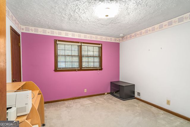 2252 Valley Creek Circle, Snellville, GA 30078