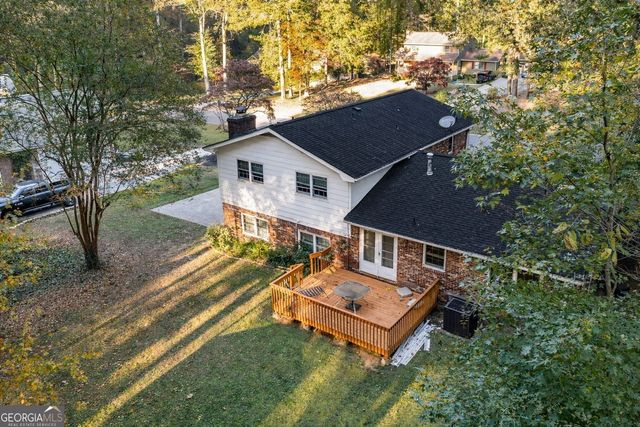 2252 Valley Creek Circle, Snellville, GA 30078