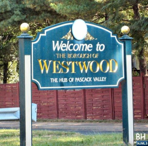 488 Kinderkamack Road, Westwood, NJ 07675