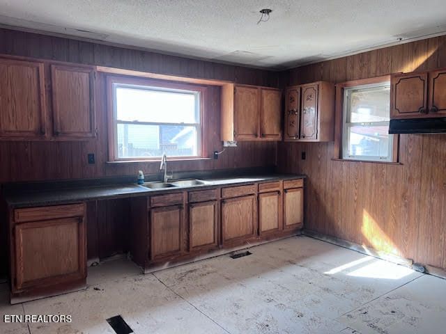 502 Thompson St, Philadelphia, TN 37846