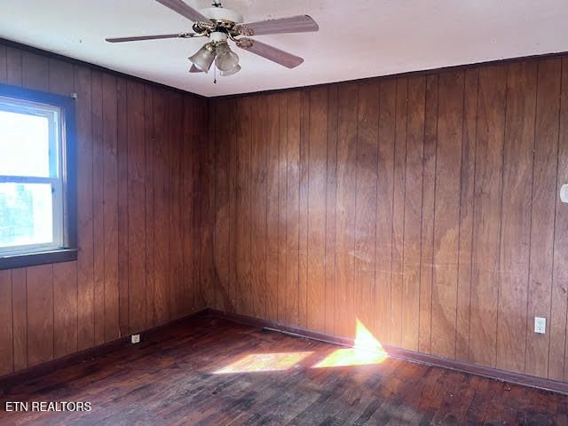 502 Thompson St, Philadelphia, TN 37846