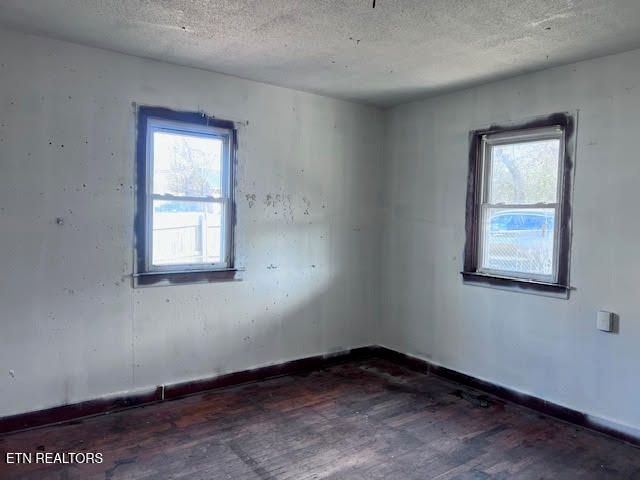 502 Thompson St, Philadelphia, TN 37846