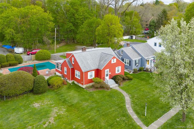 31 Kingston Avenue, Poughkeepsie, NY 12603