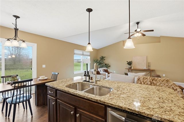 828 Governors Road, Troy, OH 45373