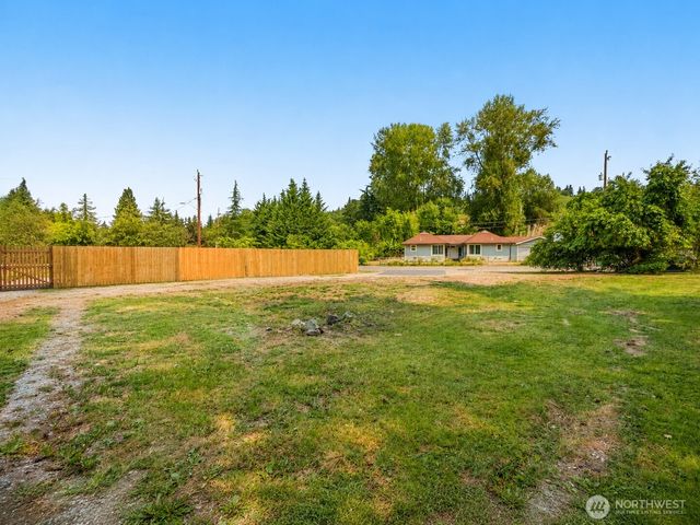 11813 44th Place S, Tukwila, WA 98178