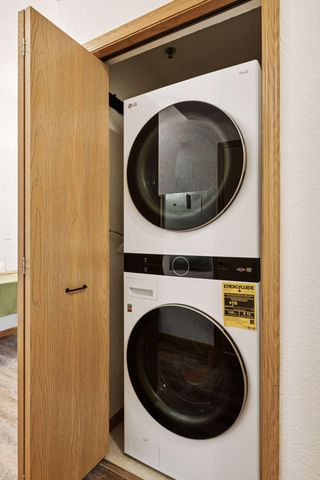 6600 Lyndale Avenue S 400, Richfield, MN 55423