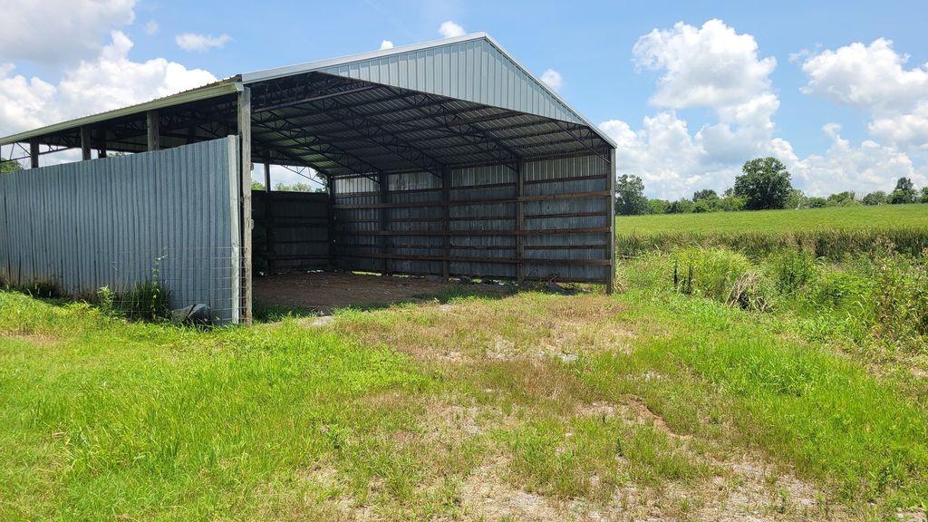 3 Knights Campground Rd, Shelbyville, TN 37160