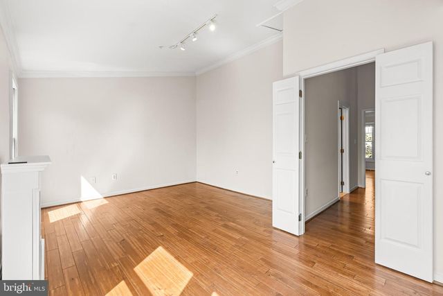 211 W HILL ST, Baltimore, MD 21230