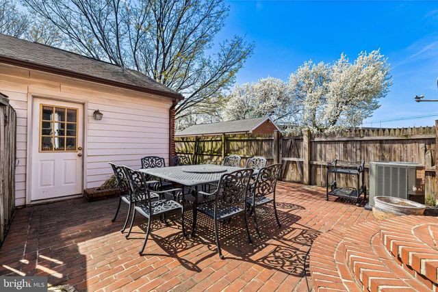 211 W HILL ST, Baltimore, MD 21230