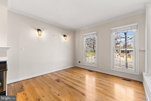 211 W HILL ST, Baltimore, MD 21230