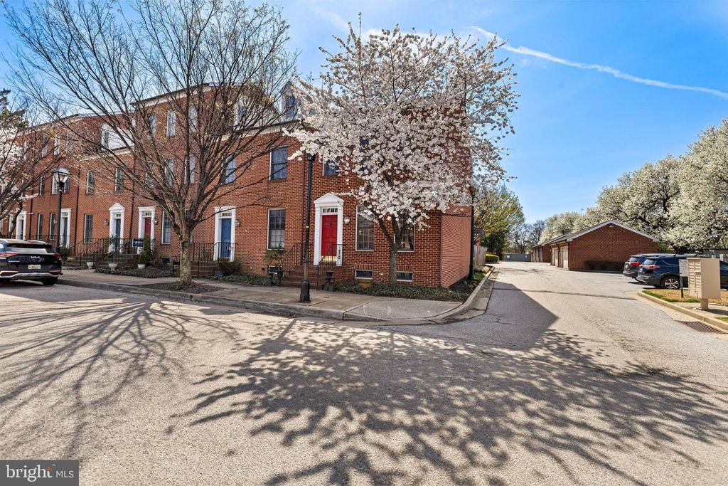 211 W HILL ST, Baltimore, MD 21230