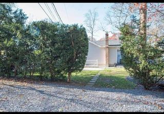 16 wildwood st, Lake Grove, NY 11755