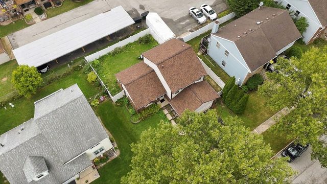 1114 Buttonwood Drive, Westmont, IL 60559