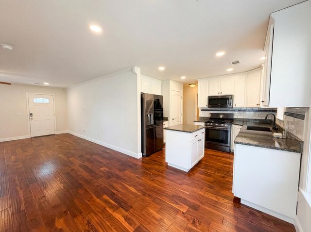 202 Arbor Oaks Drive, Summerville, SC 29485