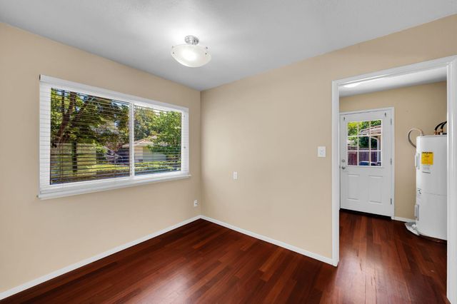 832 Prow Ct, Sacramento, CA 95822