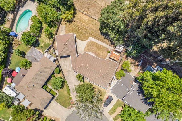 832 Prow Ct, Sacramento, CA 95822