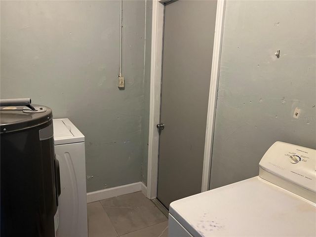 21130 GLADIS AVENUE, Port Charlotte, FL 33952