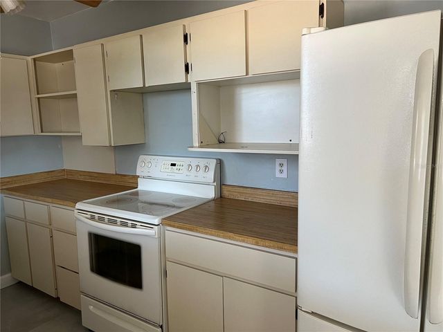 21130 GLADIS AVENUE, Port Charlotte, FL 33952