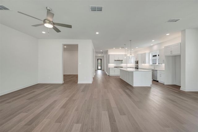 15829 Moran Meadow Street, Conroe, TX 77302