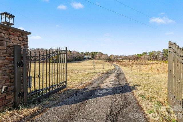 105 Eubanks Road, Monroe, NC 28112