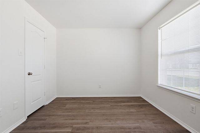 108 Thoroughbred Drive, Krum, TX 76249