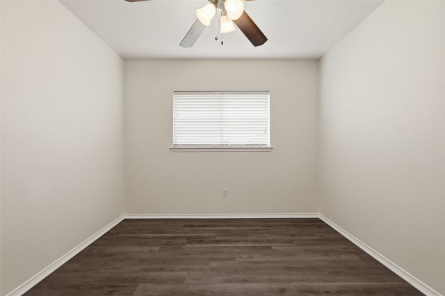 108 Thoroughbred Drive, Krum, TX 76249