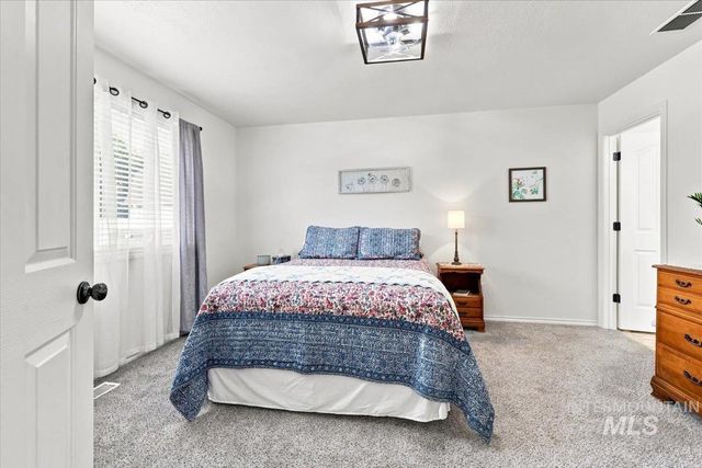 4321 E Tuscany Ave, Nampa, ID 83686
