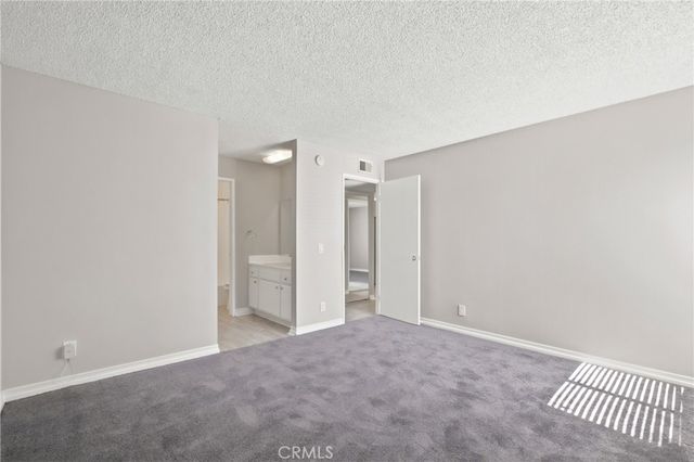 15425 Sherman Way 211, Van Nuys, CA 91406