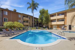 15425 Sherman Way 211, Van Nuys, CA 91406