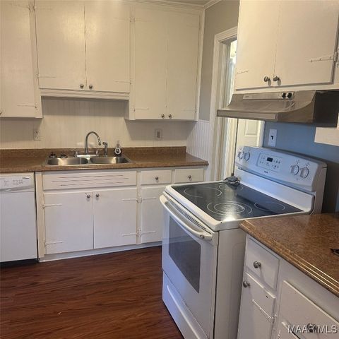 21 Kent Street, Montgomery, AL 36109