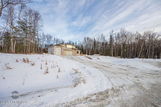 9883 E Ariel Drive, Palmer, AK 99645