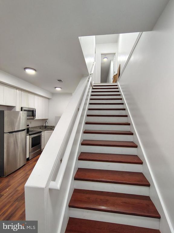 1321 E BIDDLE ST, Baltimore, MD 21213